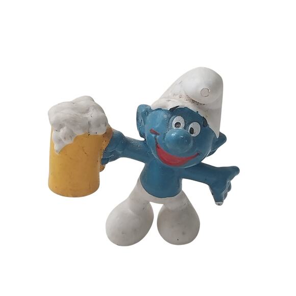 Vintage Smurf PVC Figure With Mug Of Beer - Picture 1 of 2